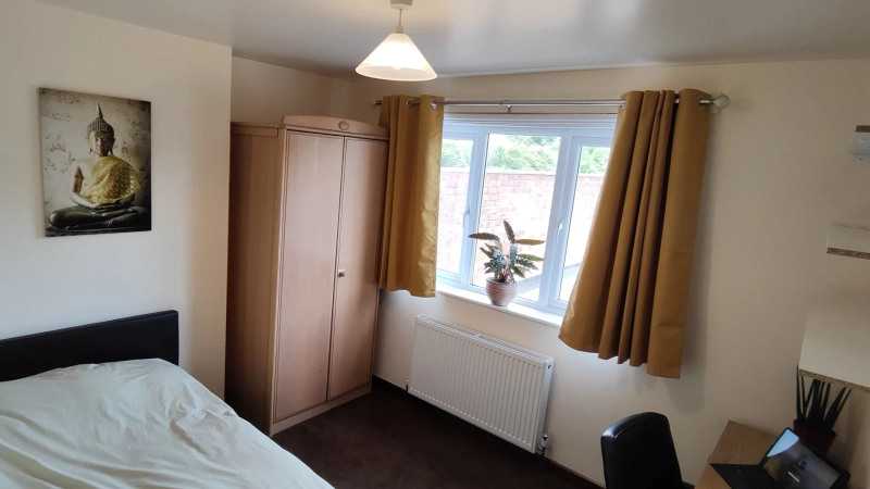 Dunkirk Student:   Brailsford Road - 6 Bedroom modern - Thumbnail 9